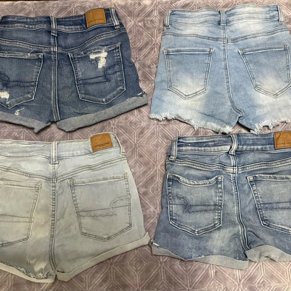 American Eagle Distressed Blue Denim Shorts Set 1 pair is wax - Picture 2 of 4